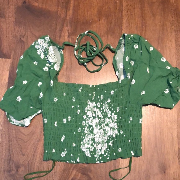 Free People green w white flower crop top size 0 - Picture 2 of 5